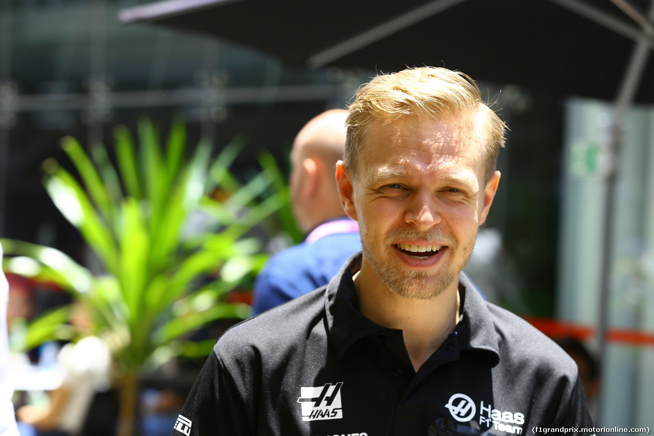 GP BRASILE, 17.11.2019 - Kevin Magnussen (DEN) Haas F1 Team VF-19