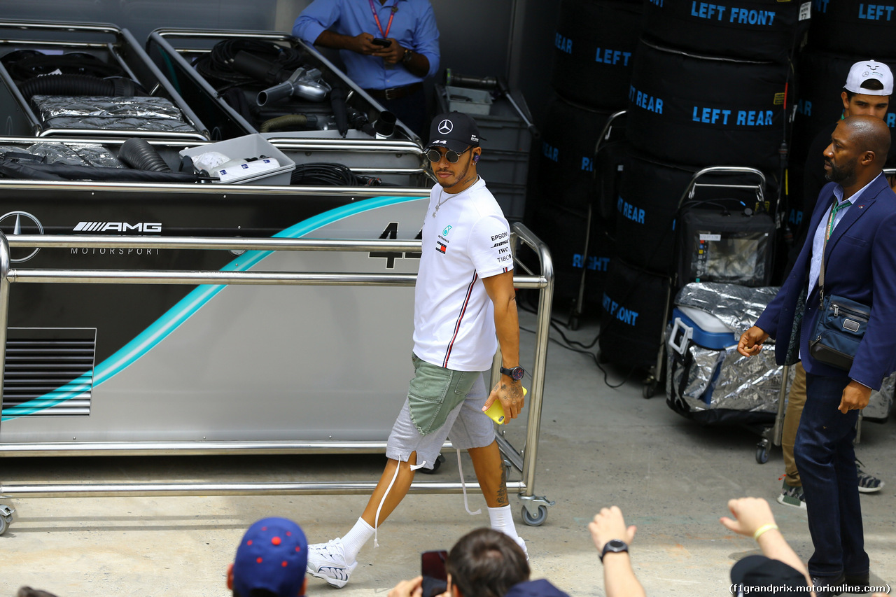 GP BRASILE, 17.11.2019 - Lewis Hamilton (GBR) Mercedes AMG F1 W10