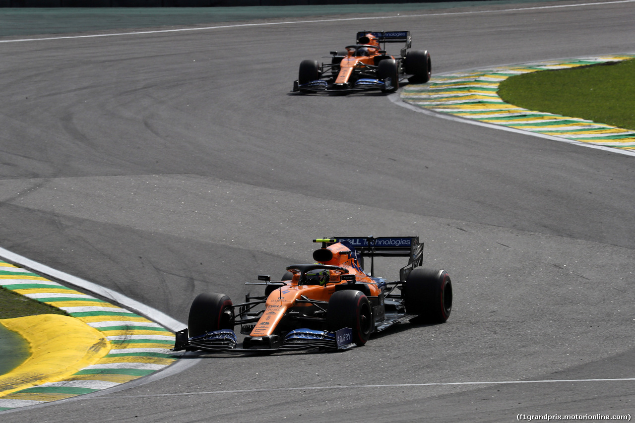 GP BRASILE, 17.11.2019 - Gara, Lando Norris (GBR) Mclaren F1 Team MCL34 davanti a Carlos Sainz Jr (ESP) Mclaren F1 Team MCL34