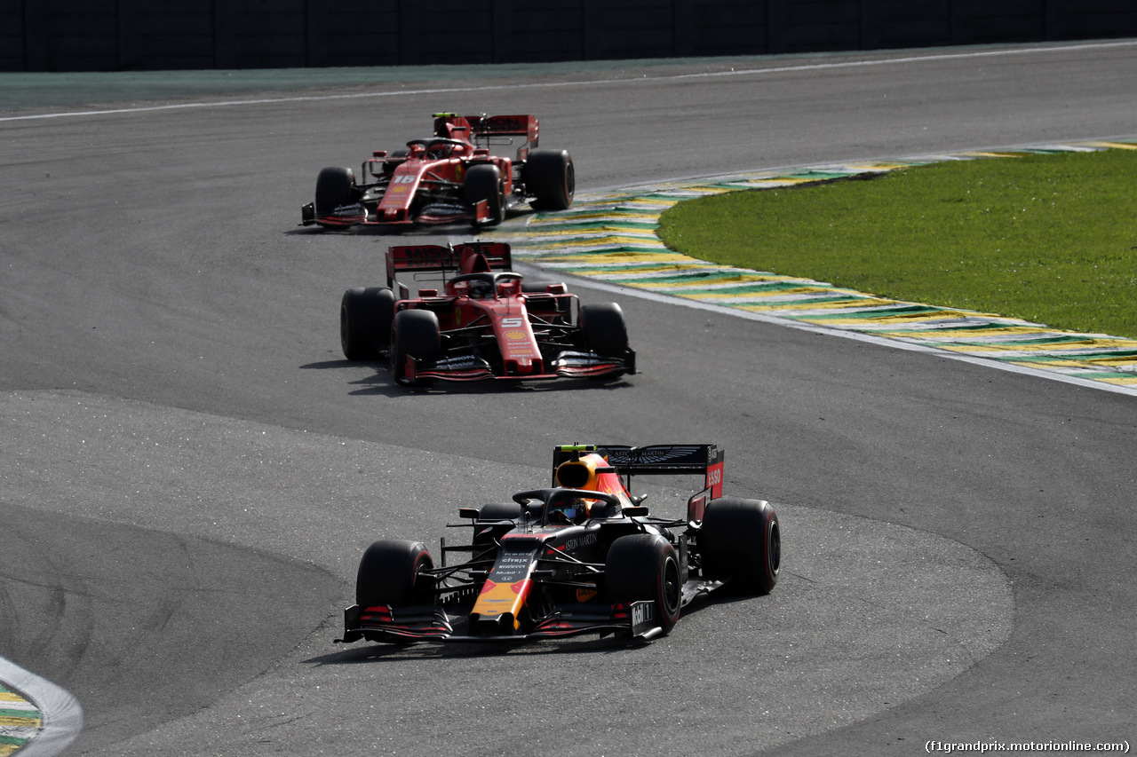 GP BRASILE, 17.11.2019 - Gara, Alexander Albon (THA) Red Bull Racing RB15