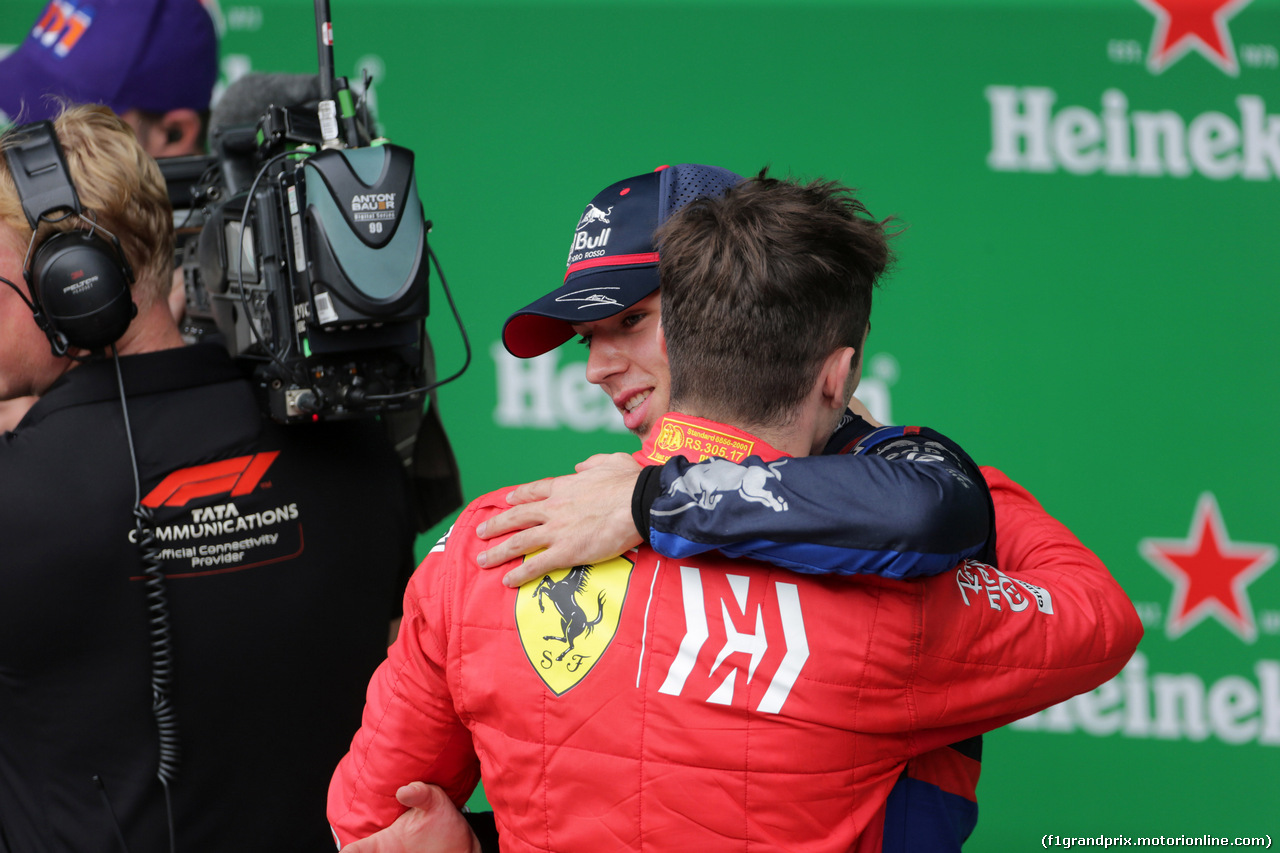 GP BRASILE, 17.11.2019 - Gara, 2nd place Pierre Gasly (FRA) Scuderia Toro Rosso STR14 e Charles Leclerc (MON) Ferrari SF90