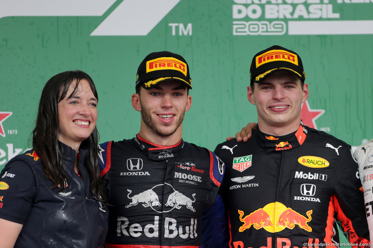 GP BRASILE, 17.11.2019 - Gara, 2nd place Pierre Gasly (FRA) Scuderia Toro Rosso STR14 e Max Verstappen (NED) Red Bull Racing RB15 vincitore