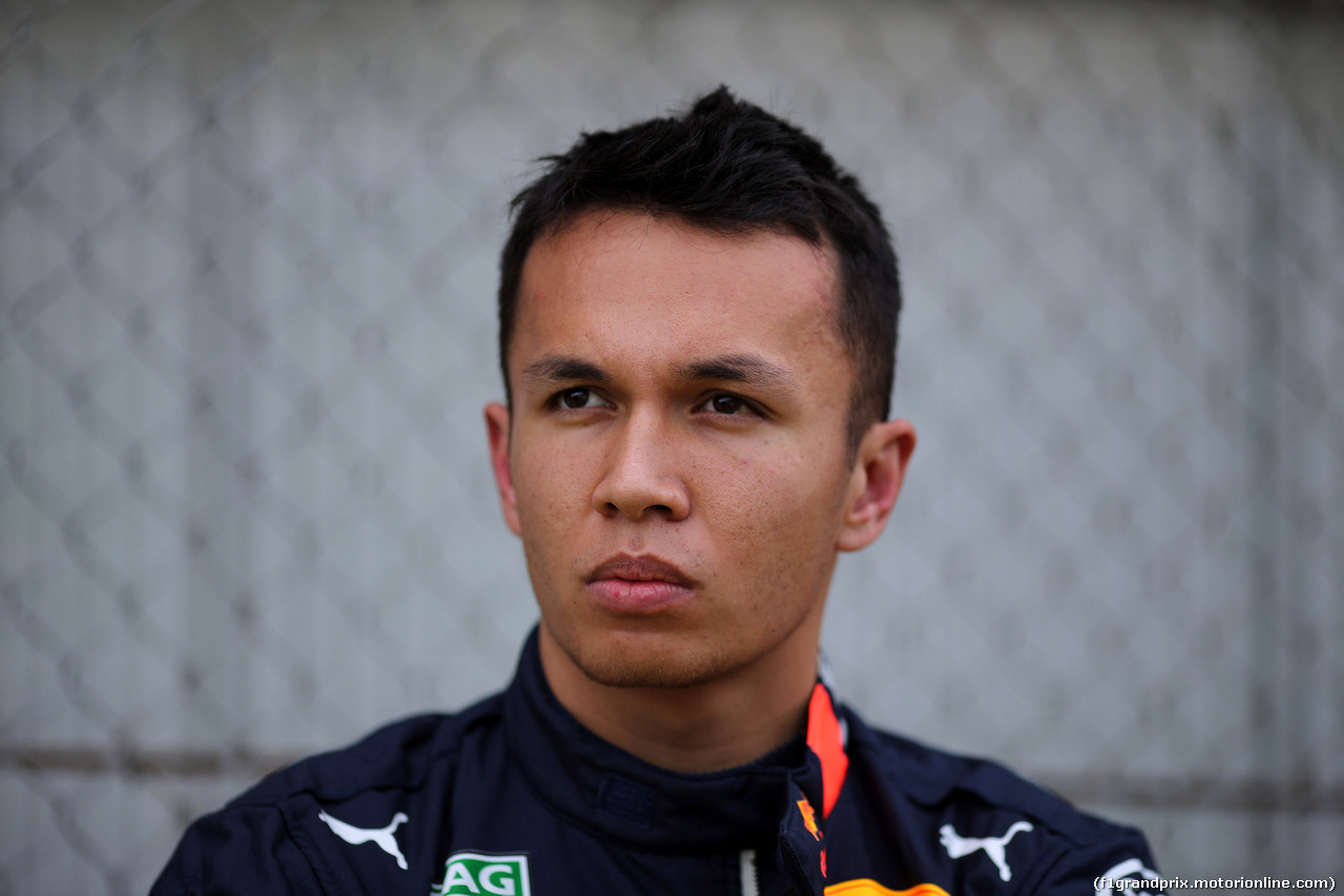 GP BRASILE, 17.11.2019 - Gara, Alexander Albon (THA) Red Bull Racing RB15