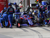 GP BRASILE, 17.11.2019 - Gara, Pit stop, Daniil Kvyat (RUS) Scuderia Toro Rosso STR14