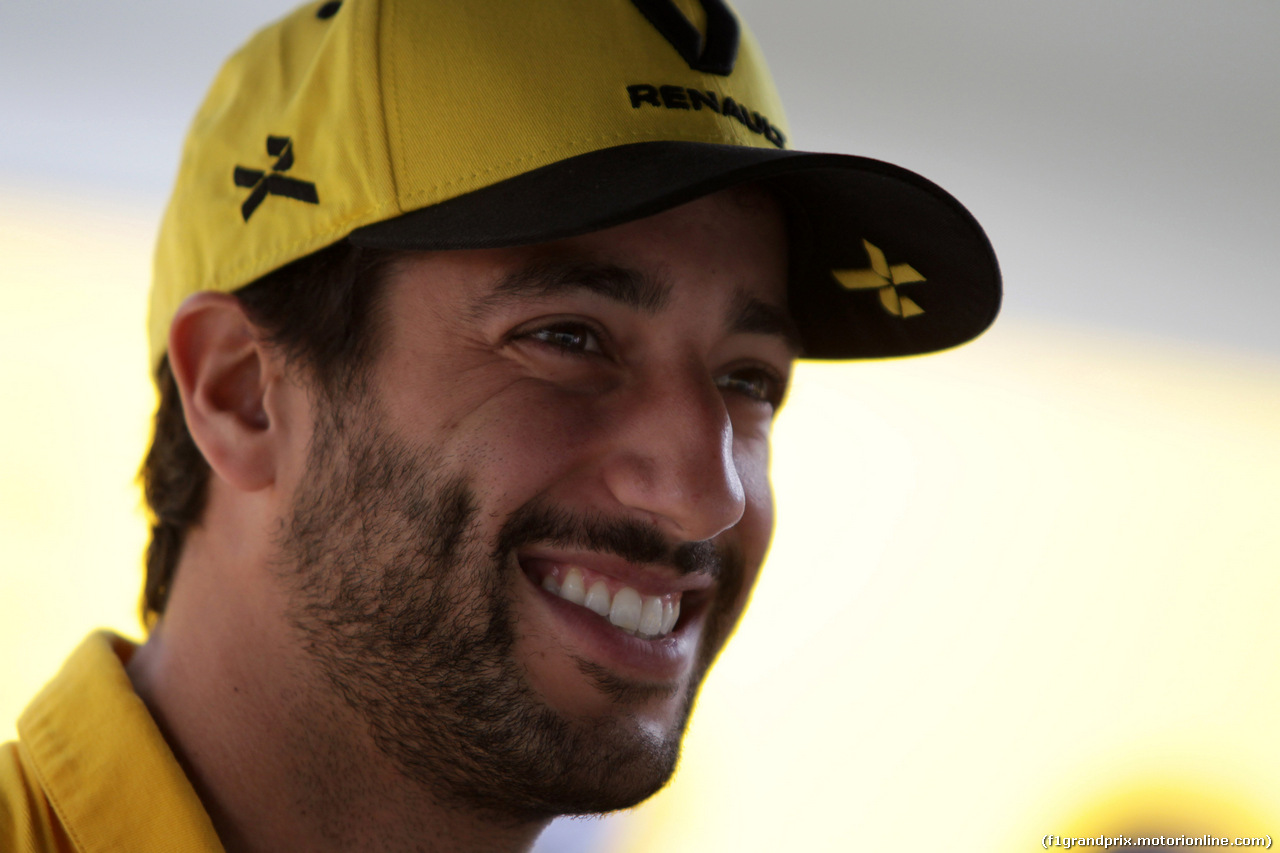 GP BRASILE, 16.11.2019 - Daniel Ricciardo (AUS) Renault Sport F1 Team RS19