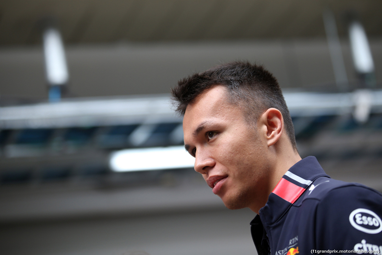 GP BRASILE, 16.11.2019 - Alexander Albon (THA) Red Bull Racing RB15