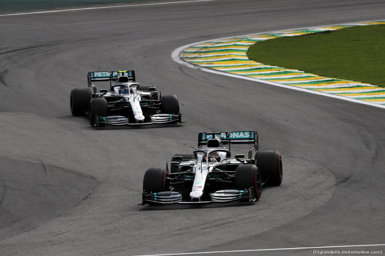 GP BRASILE, 16.11.2019 - Qualifiche, Lewis Hamilton (GBR) Mercedes AMG F1 W10 e Valtteri Bottas (FIN) Mercedes AMG F1 W010