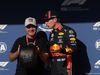 GP BRASILE, 16.11.2019 - Qualifiche, Max Verstappen (NLD) Red Bull Racing celebrates the Pirelli Pole Position Award with Rubens Barrichello (BRA)