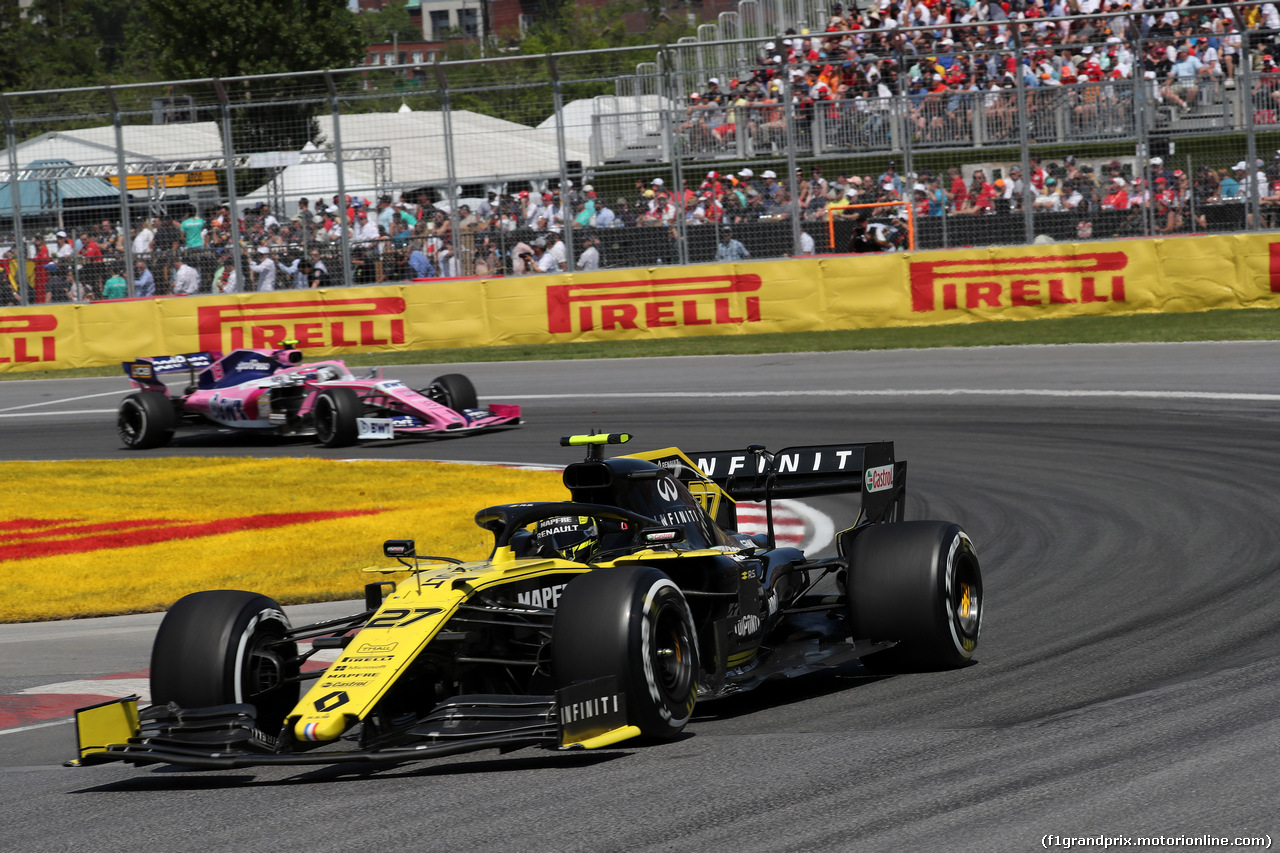 GP CANADA, 09.06.2019 - Gara, Nico Hulkenberg (GER) Renault Sport F1 Team RS19 davanti a Lance Stroll (CDN) Racing Point F1 Team RP19
