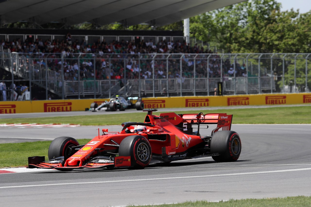 GP CANADA, 08.06.2019 - Qualifiche, Sebastian Vettel (GER) Ferrari SF90 e Valtteri Bottas (FIN) Mercedes AMG F1 W010