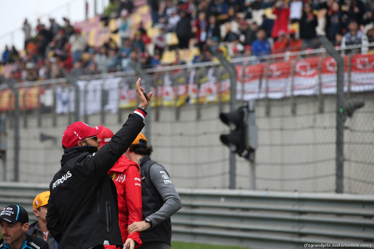 GP CINA, 14.04.2019- driver parade, Lewis Hamilton (GBR) Mercedes AMG F1 W10 EQ Power