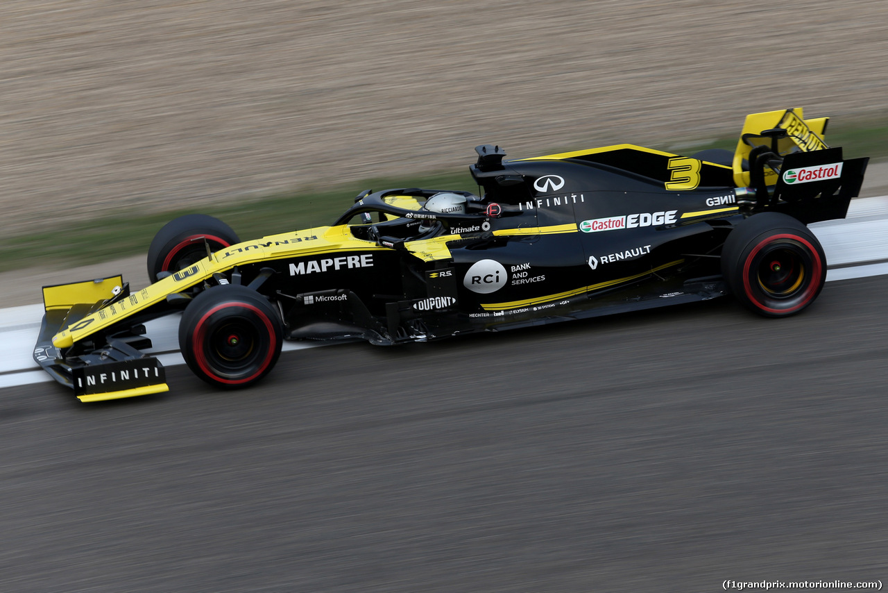 GP CINA, 12.04.2019- Prove Libere 2, Daniel Ricciardo (AUS) Renault Sport F1 Team RS19