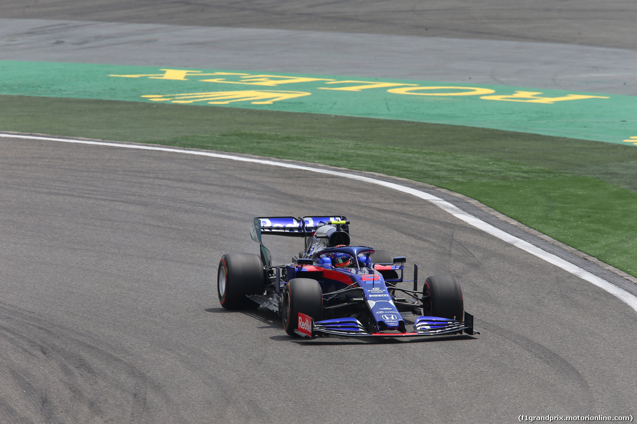 GP CINA, 13.04.2019- Free practice 3, Alexader Albon (THA) Scuderia Toro Rosso STR14