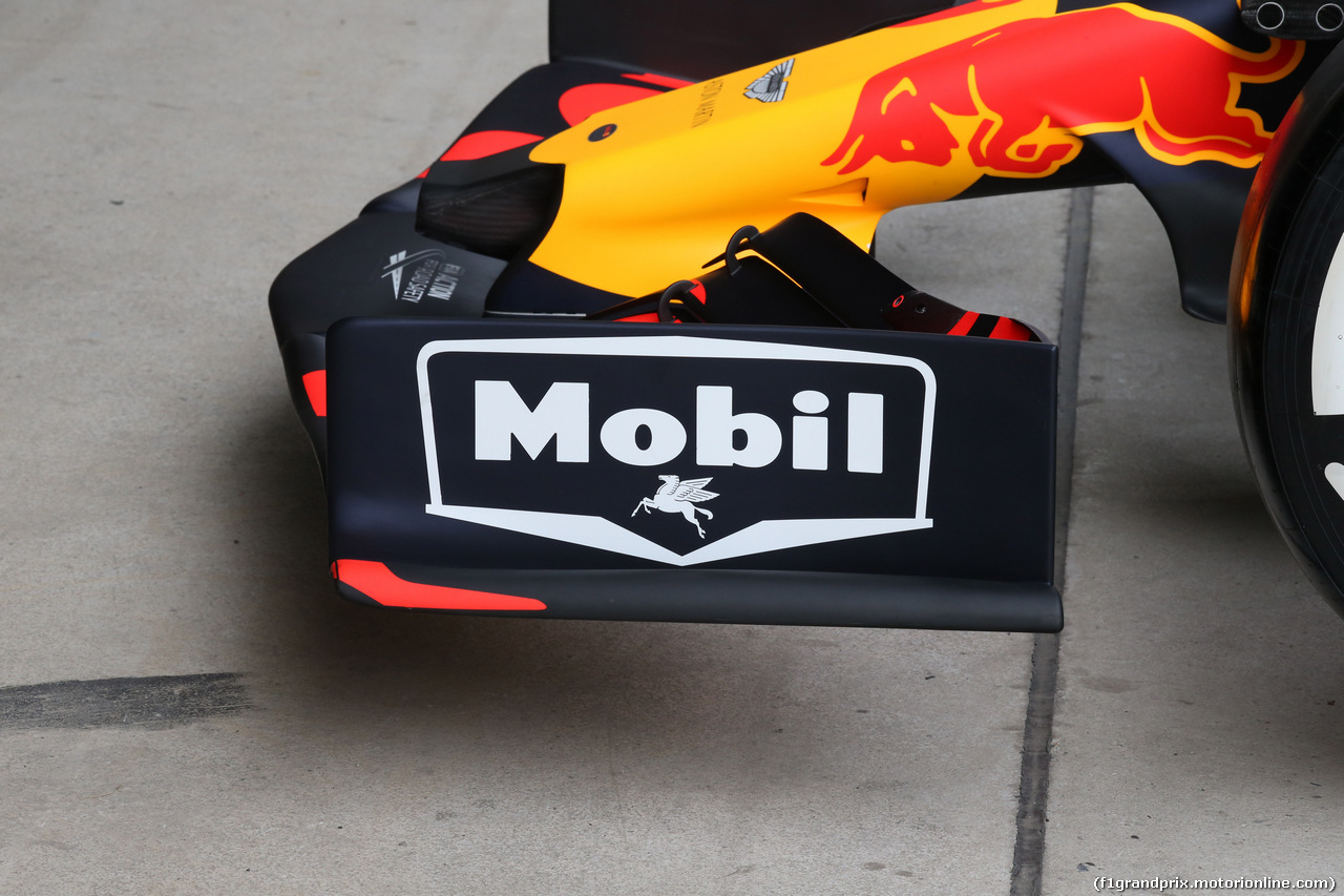 GP CINA, 11.04.2019- Mobi/Esso special Aston Martin Red Bull Racing RB15 livery for celebrate the 1000th F1 GP