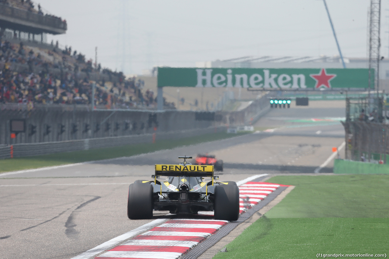 GP CINA, 12.04.2019- Prove Libere 1, Daniel Ricciardo (AUS) Renault Sport F1 Team RS19