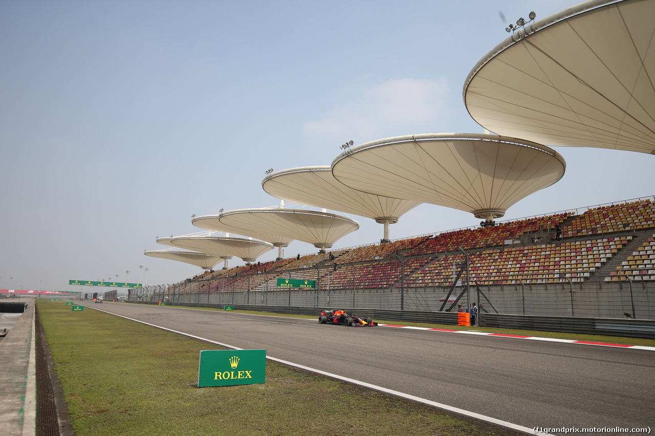GP CINA, 12.04.2019- Prove Libere 1, Max Verstappen (NED) Red Bull Racing RB15