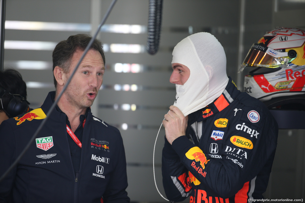 GP CINA, 12.04.2019- Prove Libere 1, Max Verstappen (NED) Red Bull Racing RB15 e Christian Horner (GBR), Red Bull Racing, Sporting Director