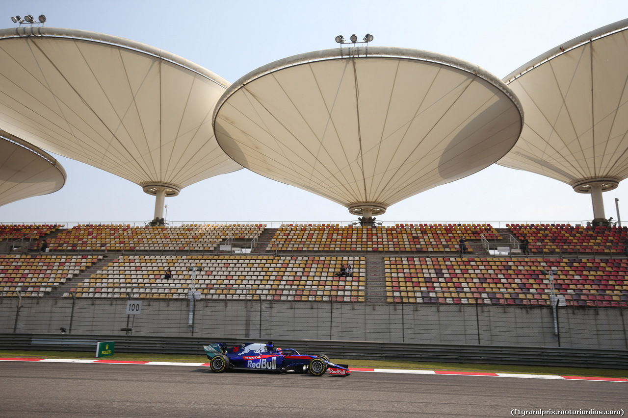 GP CINA, 12.04.2019- Prove Libere 1, Daniil Kvyat (RUS) Scuderia Toro Rosso STR14
