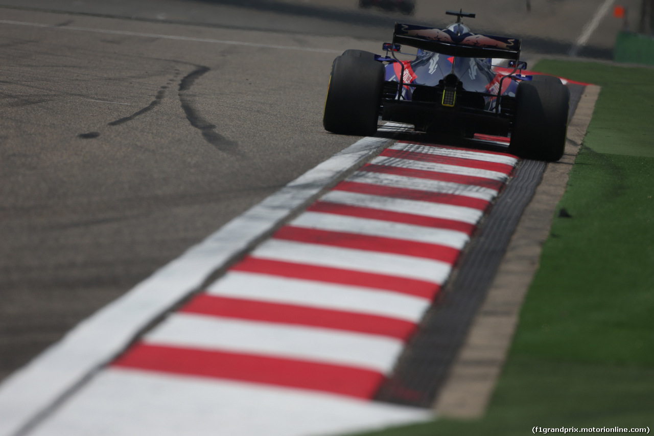 GP CINA, 12.04.2019- Prove Libere 1, Daniil Kvyat (RUS) Scuderia Toro Rosso STR14