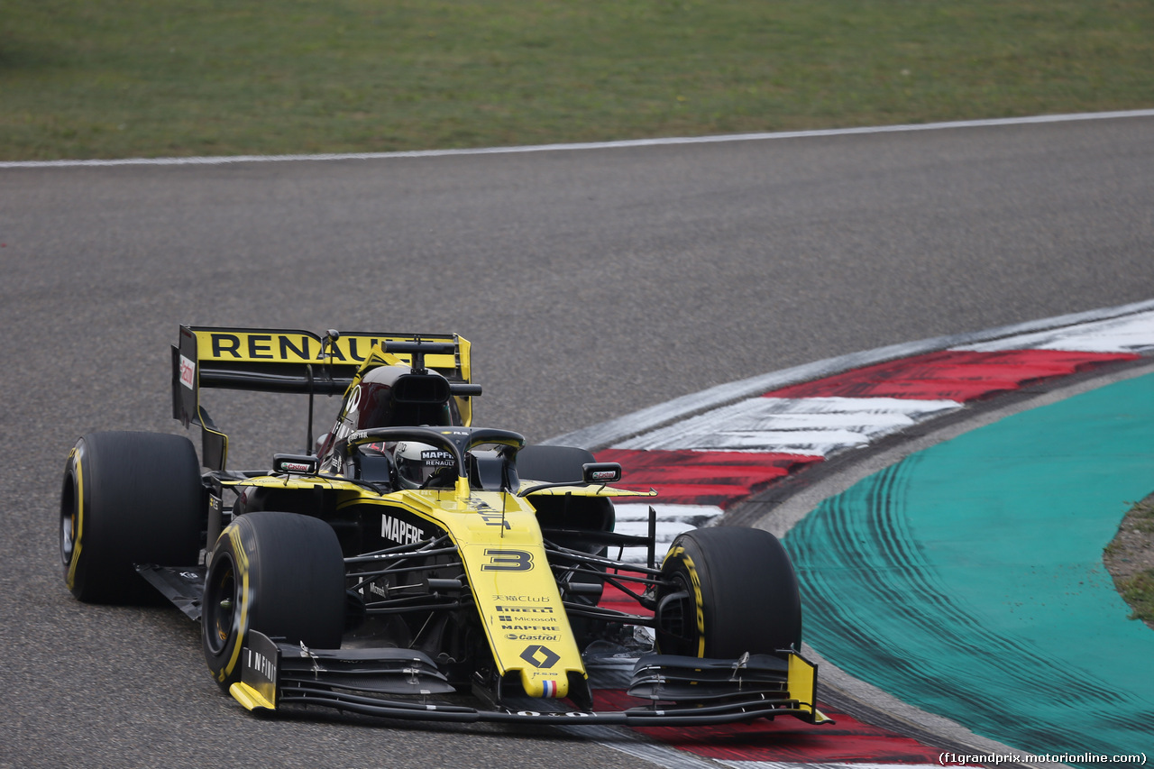 GP CINA, 12.04.2019- Prove Libere 2, Daniel Ricciardo (AUS) Renault Sport F1 Team RS19