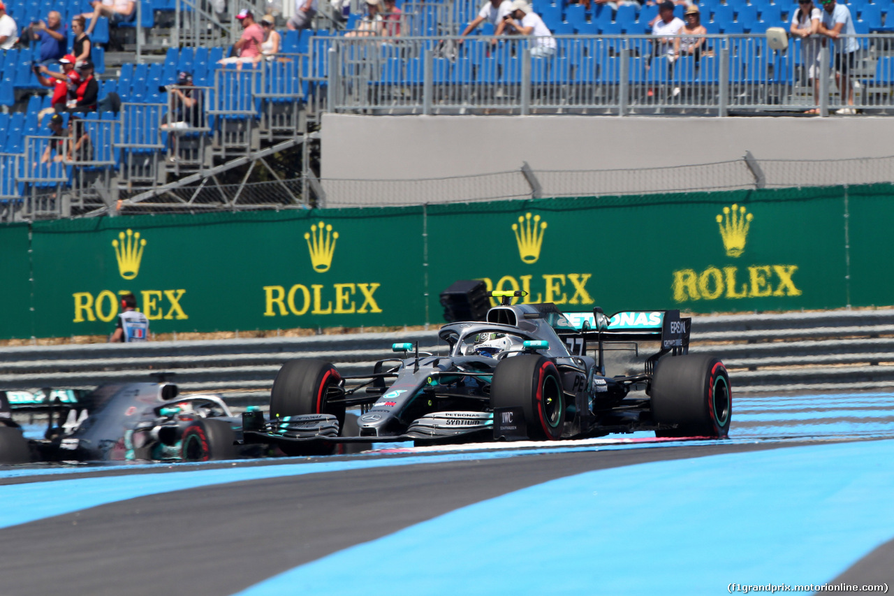 GP FRANCIA, 21.06.2019 - Prove Libere 1, Valtteri Bottas (FIN) Mercedes AMG F1 W010 davanti a Lewis Hamilton (GBR) Mercedes AMG F1 W10