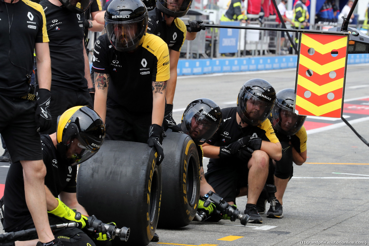 GP GERMANIA, 27.07.2019 - Prove Libere 3, Renault meccanici