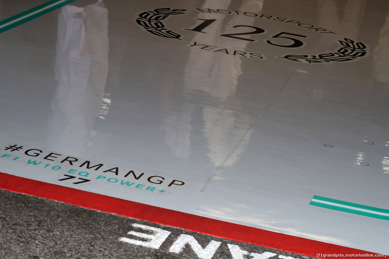 GP GERMANIA, 27.07.2019 - Prove Libere 3, Mercedes garage