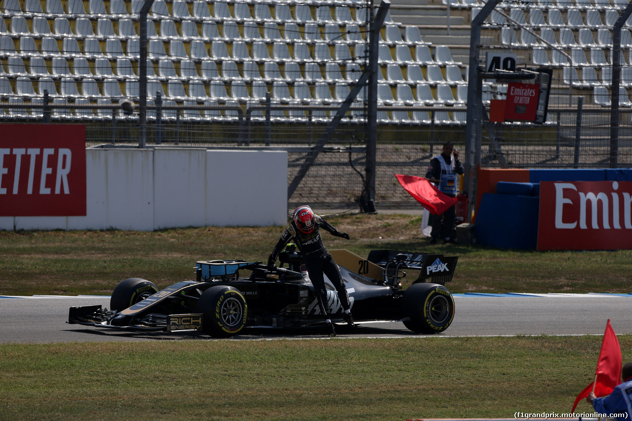 GP GERMANIA, 26.07.2019 - Prove Libere 1, Kevin Magnussen (DEN) Haas VF-19 stopped in the first practice session