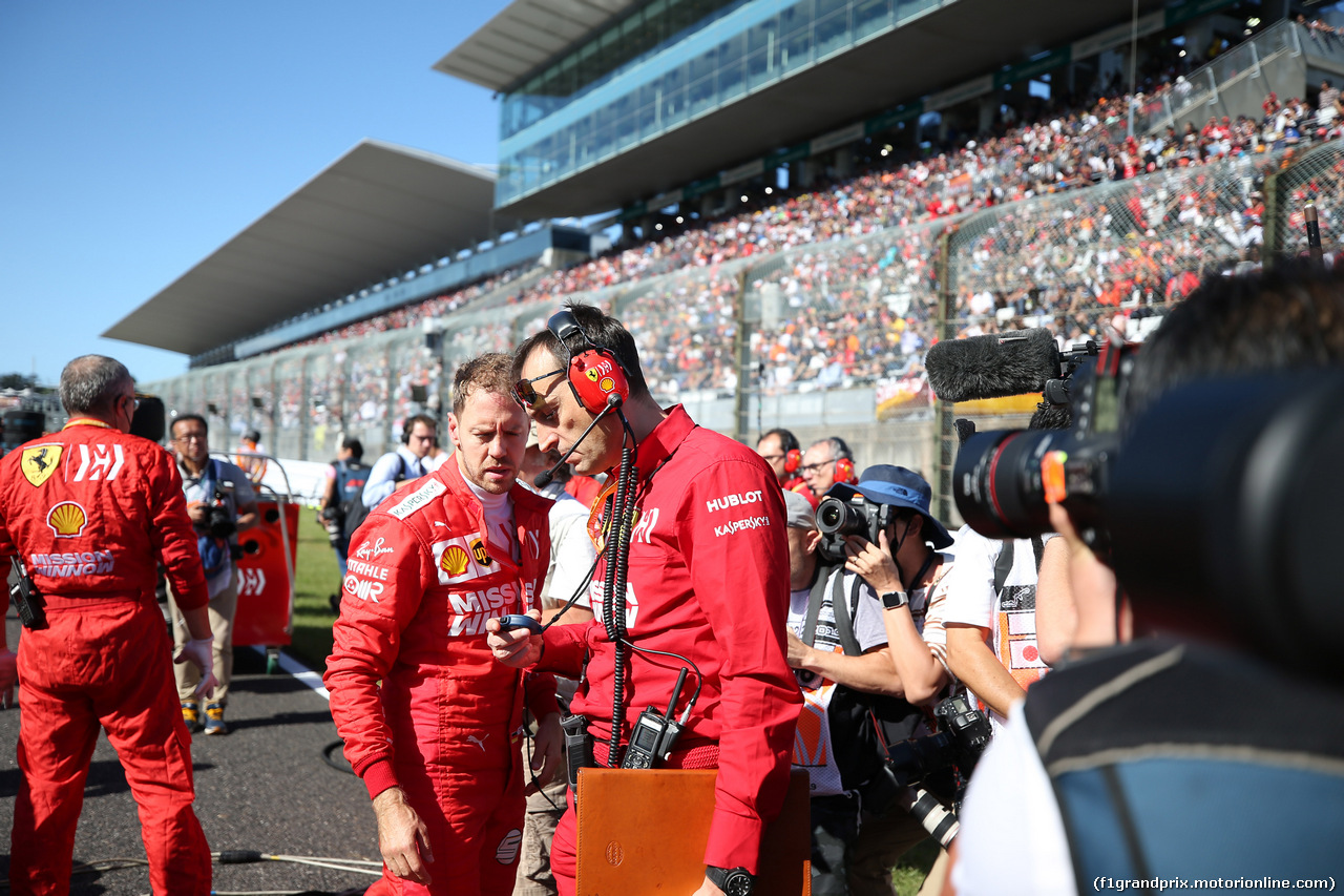 GP GIAPPONE, 13.10.2019- partenzaing grid, Sebastian Vettel (GER) Ferrari SF90