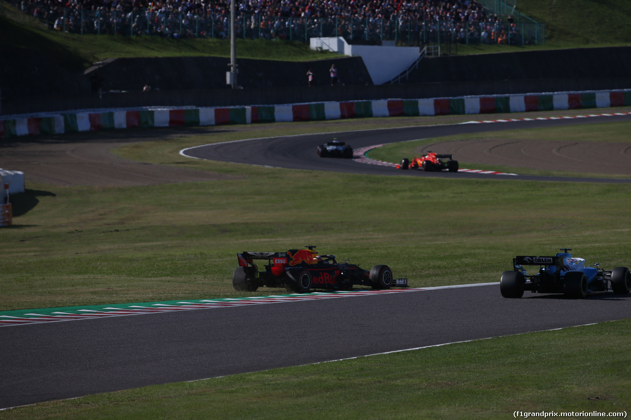 GP GIAPPONE, 13.10.2019- Gara, Max Verstappen (NED) Red Bull Racing RB15 crash