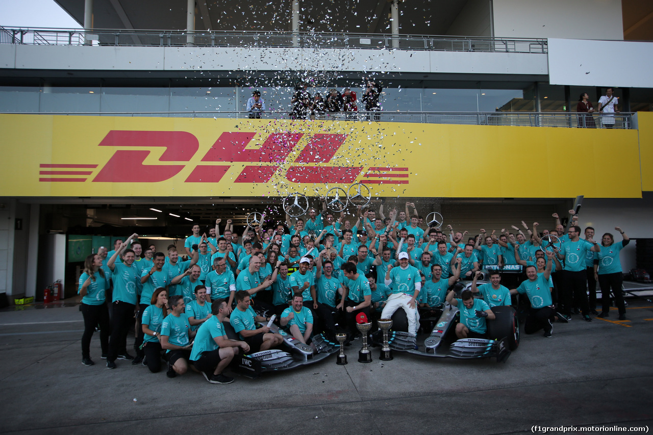 GP GIAPPONE, 13.10.2019- Mercedes AMG F1 celebrates the victory of 2019 constructor championship