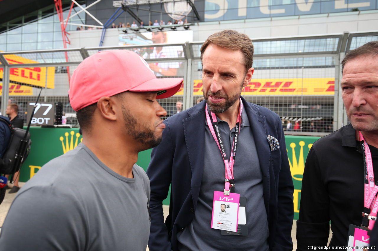 GP GRAN BRETAGNA, 14.07.2019- partenzaing grid,  Nicolas Hamilton (GBR) with Gareth Southgate (GBR) England Football Manager
