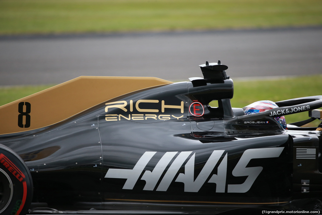 GP GRAN BRETAGNA, 13.07.2019- Qualifiche, Romain Grosjean (FRA) Haas F1 Team VF-19 rich energy logo on the car