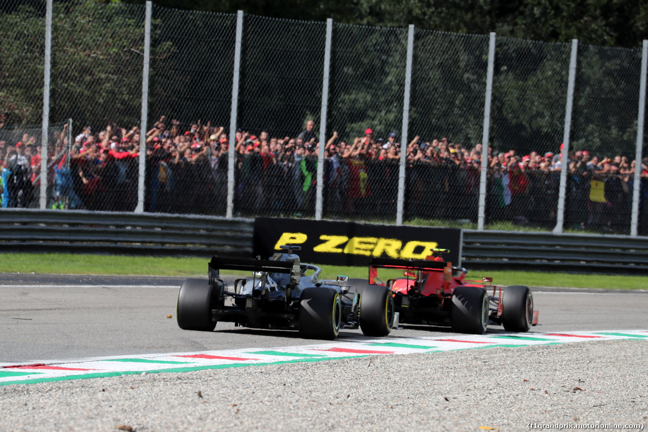 GP ITALIA, 08.09.2019 - Gara, Lewis Hamilton (GBR) Mercedes AMG F1 W10 e Charles Leclerc (MON) Ferrari SF90