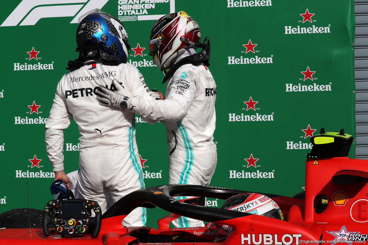 GP ITALIA, 08.09.2019 - Gara, 2nd place Valtteri Bottas (FIN) Mercedes AMG F1 W010 e 3rd place Lewis Hamilton (GBR) Mercedes AMG F1 W10