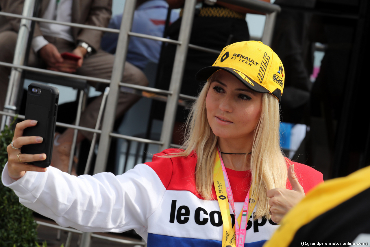 GP ITALIA, 07.09.2019 - Prove Libere 3, Ragazza in the paddock