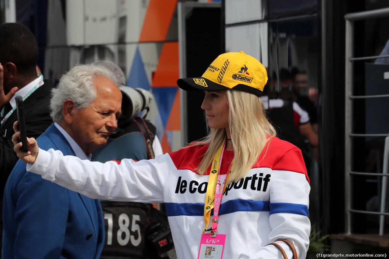 GP ITALIA, 07.09.2019 - Prove Libere 3, Ragazza in the paddock