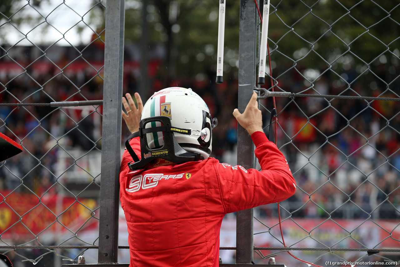 GP ITALIA, 06.09.2019 - Prove Libere 2, Sebastian Vettel (GER) Ferrari SF90 waves to the fans