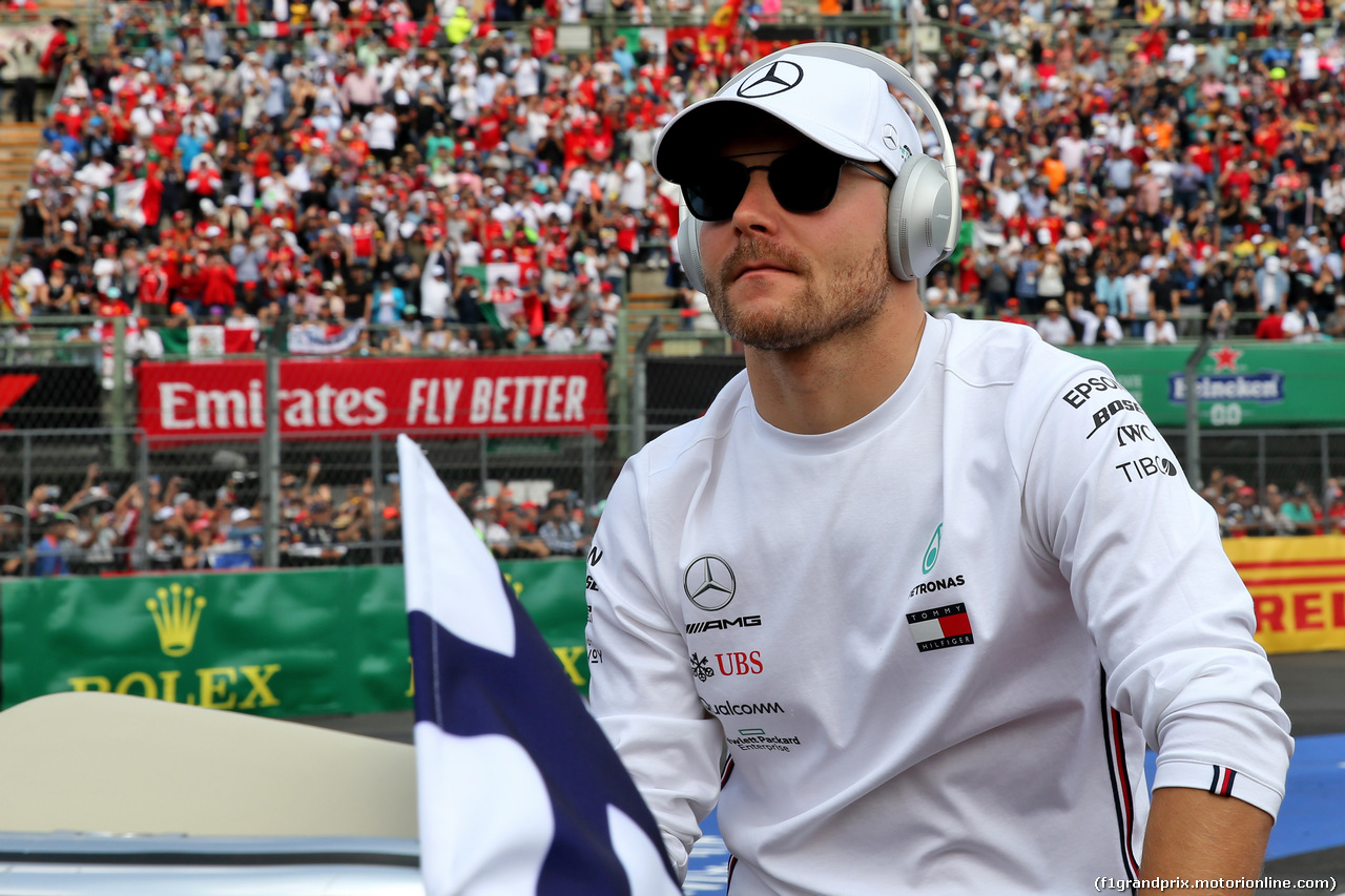 GP MESSICO, Valtteri Bottas (FIN) Mercedes AMG F1 on the drivers parade.
27.10.2019.