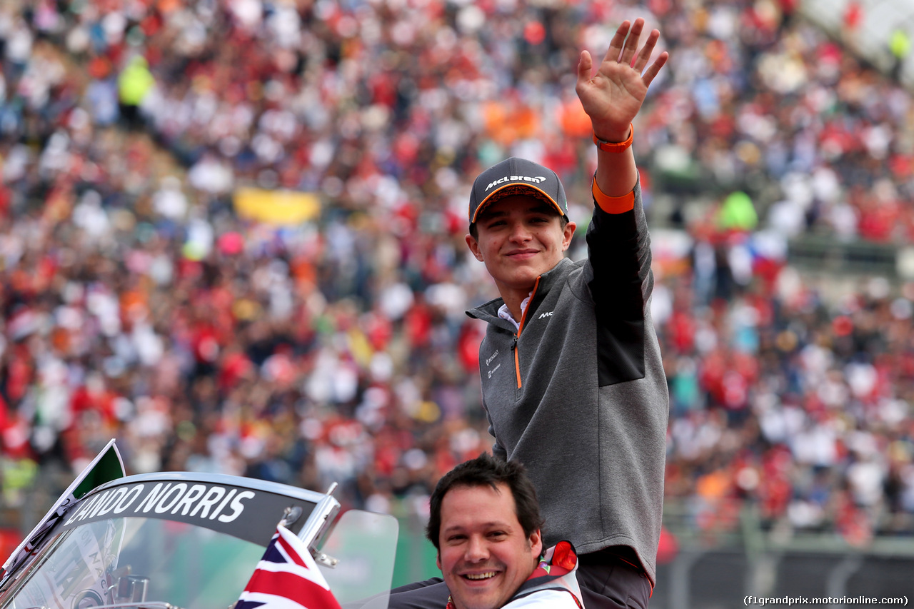 GP MESSICO, Lando Norris (GBR) McLaren on the drivers parade.
27.10.2019.