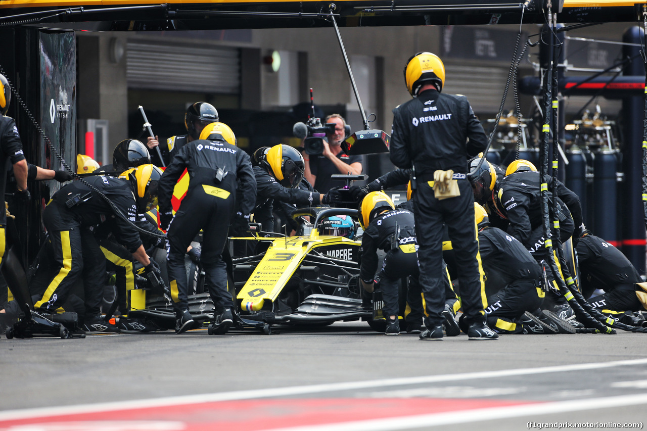 GP MESSICO, Daniel Ricciardo (AUS) Renault F1 Team RS19 makes a pit stop.
27.10.2019.