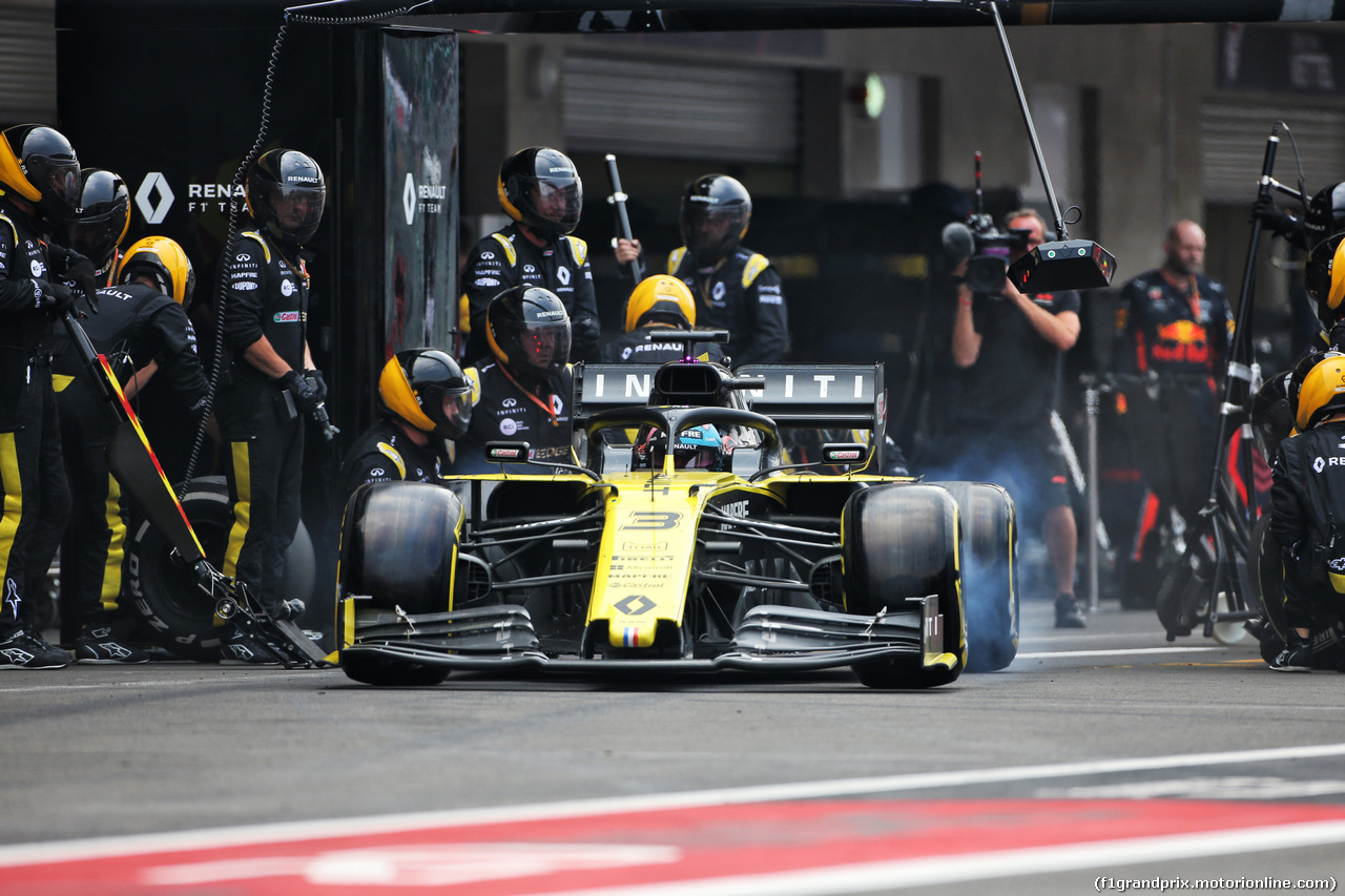 GP MESSICO, Daniel Ricciardo (AUS) Renault F1 Team RS19 makes a pit stop.
27.10.2019.