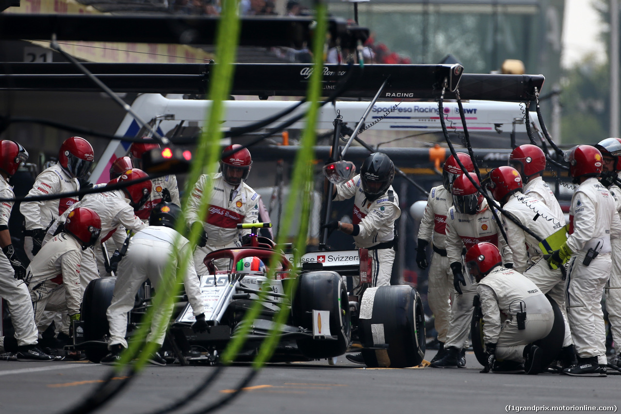 GP MESSICO, Antonio Giovinazzi (ITA), Alfa Romeo Racing during pitstop
27.10.2019.