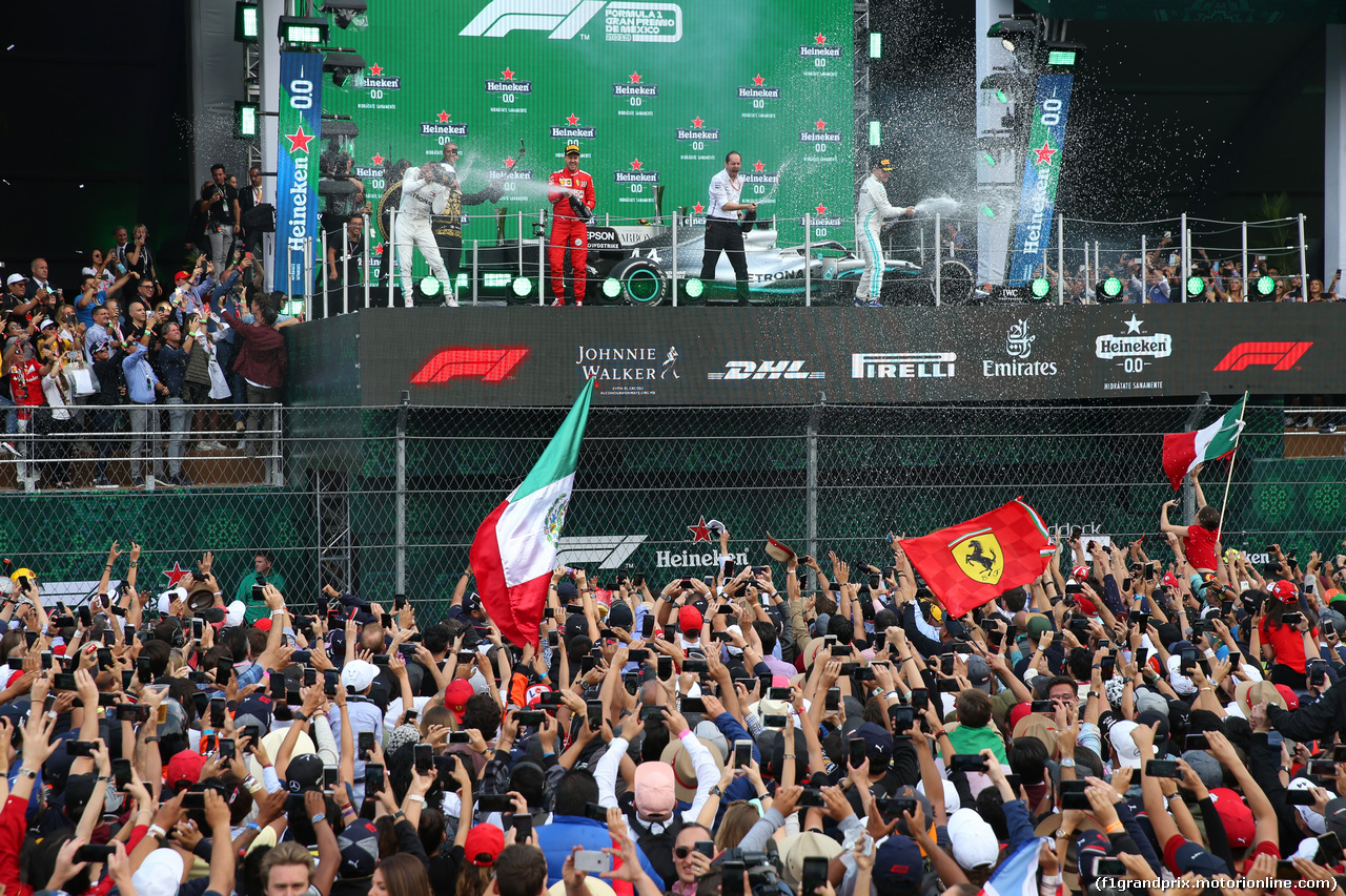 GP MESSICO, 1st place Lewis Hamilton (GBR) Mercedes AMG F1 W10 with 2nd place Sebastian Vettel (GER) Ferrari SF90 e 3rd place Valtteri Bottas (FIN) Mercedes AMG F1 W10.
27.10.2019.