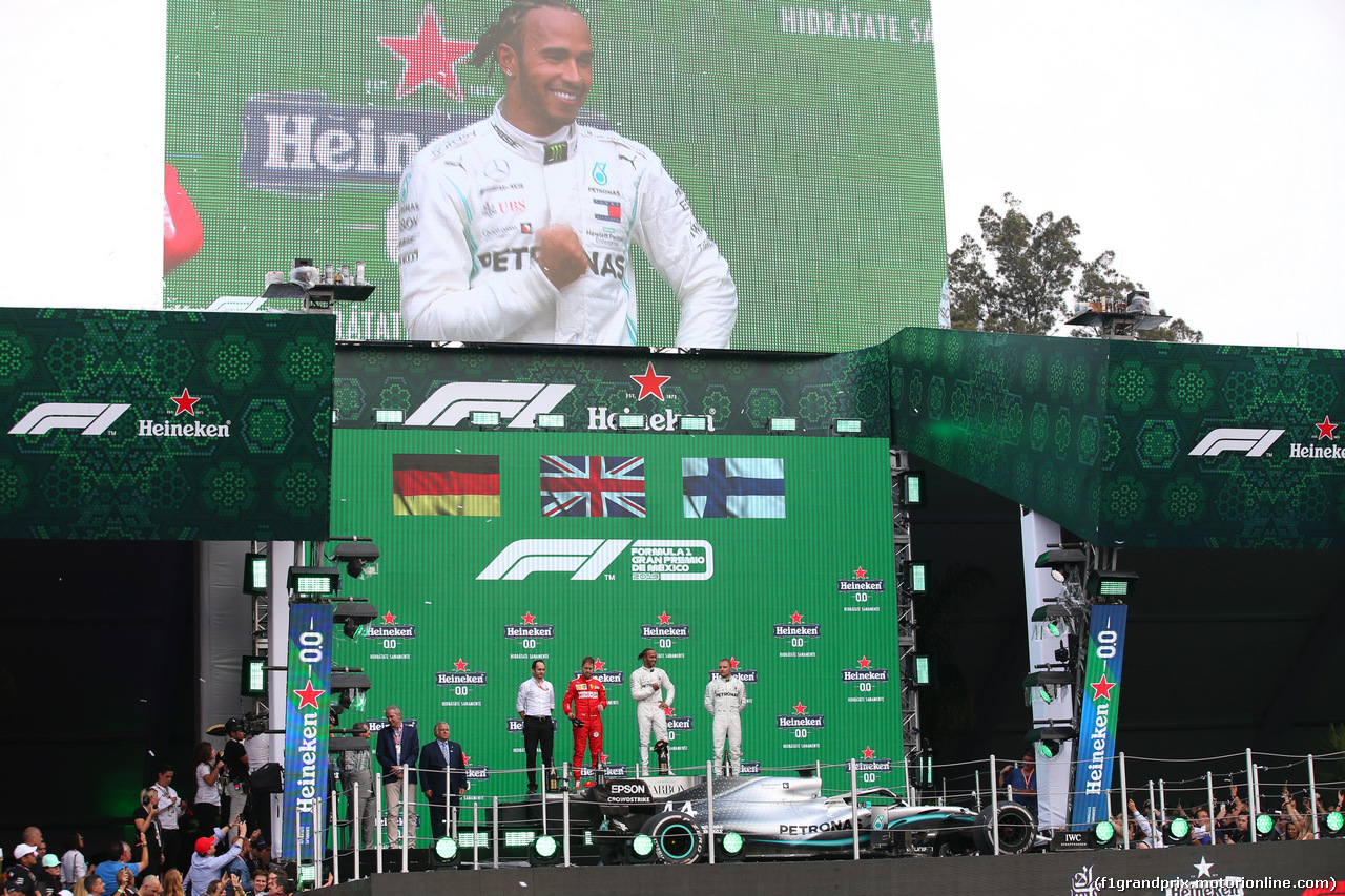 GP MESSICO, 1st place Lewis Hamilton (GBR) Mercedes AMG F1 W10 with 2nd place Sebastian Vettel (GER) Ferrari SF90 e 3rd place Valtteri Bottas (FIN) Mercedes AMG F1 W10.
27.10.2019.
