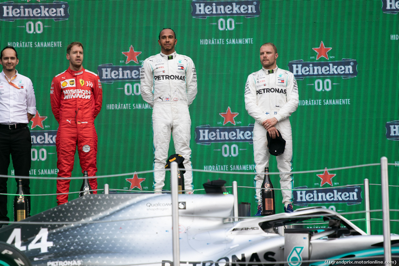 GP MESSICO, 1st place Lewis Hamilton (GBR) Mercedes AMG F1 W10, with Sebastian Vettel (GER) Ferrari SF90 e Valtteri Bottas (FIN) Mercedes AMG F1 W10. 27.10.2019.