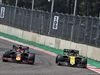 GP MESSICO, (L to R): Max Verstappen (NLD) Red Bull Racing RB15 e Nico Hulkenberg (GER) Renault F1 Team RS19 battle for position.
27.10.2019.