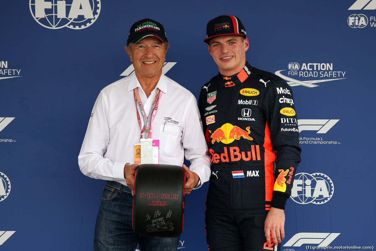 GP MESSICO, Jo Ramirez (MEX) e Max Verstappen (NLD) Red Bull Racing RB15 
26.10.2019.