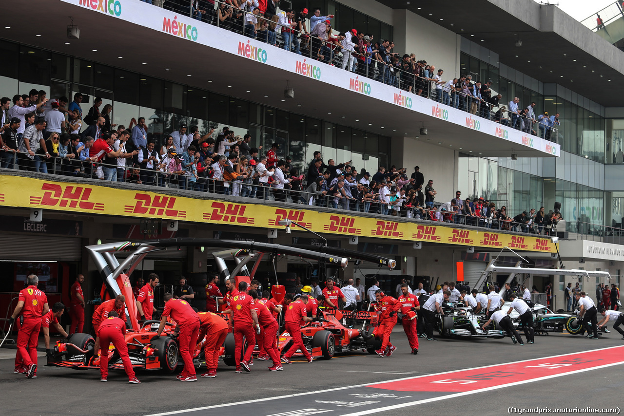 GP MESSICO, Pitlane Atmosfera, Ferrari e Mercedes AMG F1 
26.10.2019.