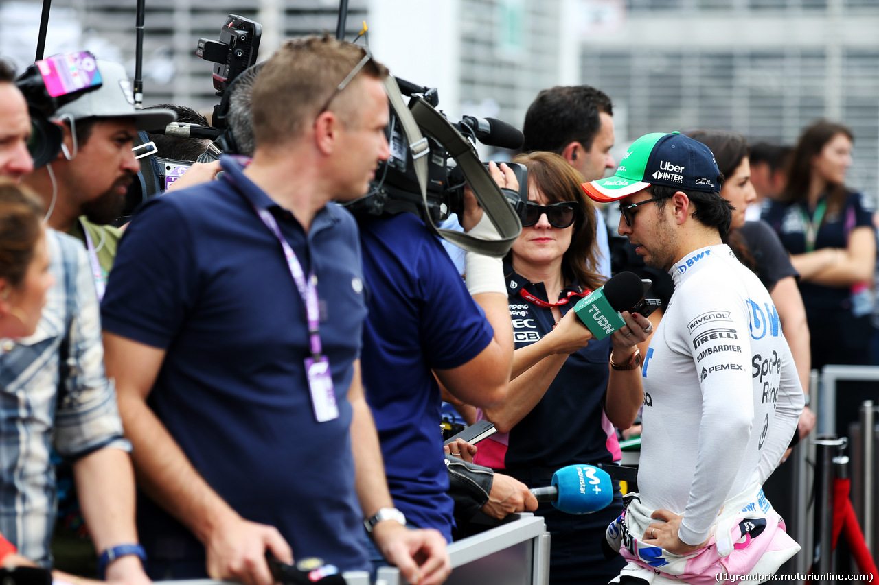 GP MESSICO, Sergio Perez (MEX) Racing Point F1 Team with the media.
26.10.2019.